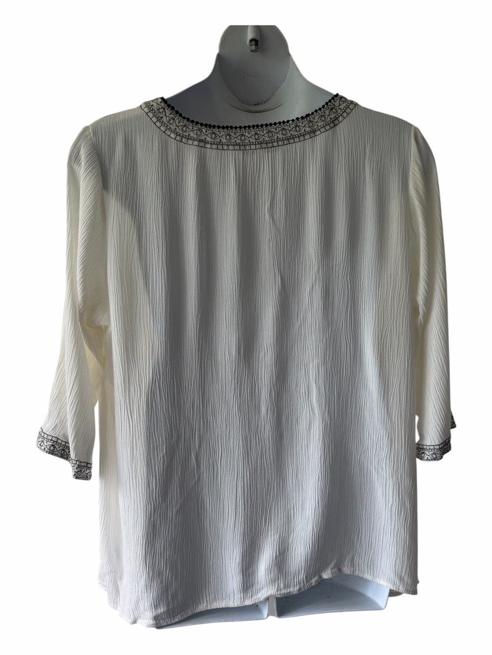 Daniel Rainn Embroidered Boho Peasant Hippie Tunic Top White Crinkle Rayon Sz 2X - Picture 3 of 7